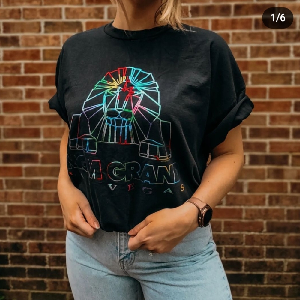 Vintage 1993 MGM Grand Hotel Las Vegas cropped tee with adjustable drawstring - Picture 1 of 5